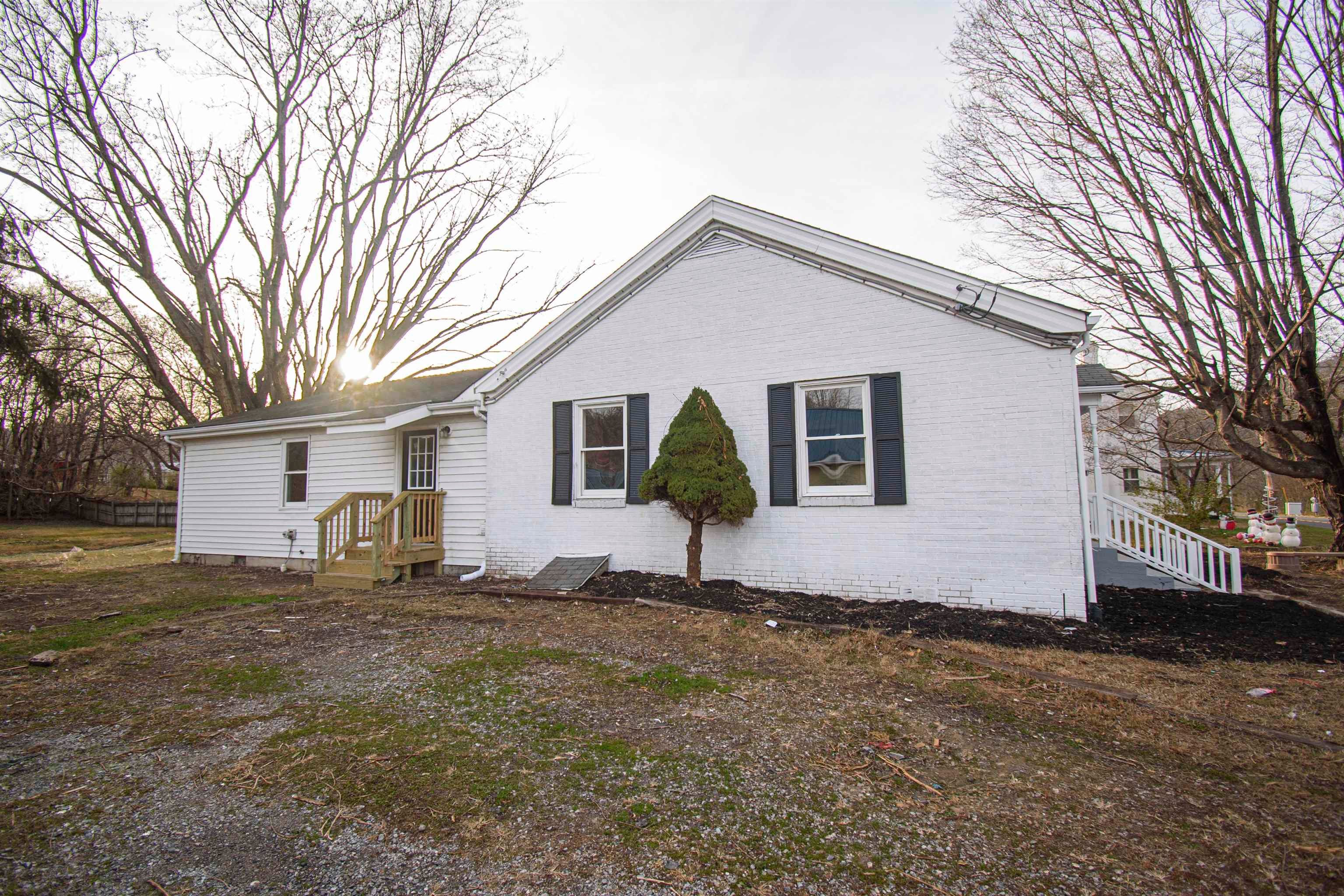 5291 Lafayette Road Elliston, VA 24087 - Photo 4 of 52 Gallery Image 4