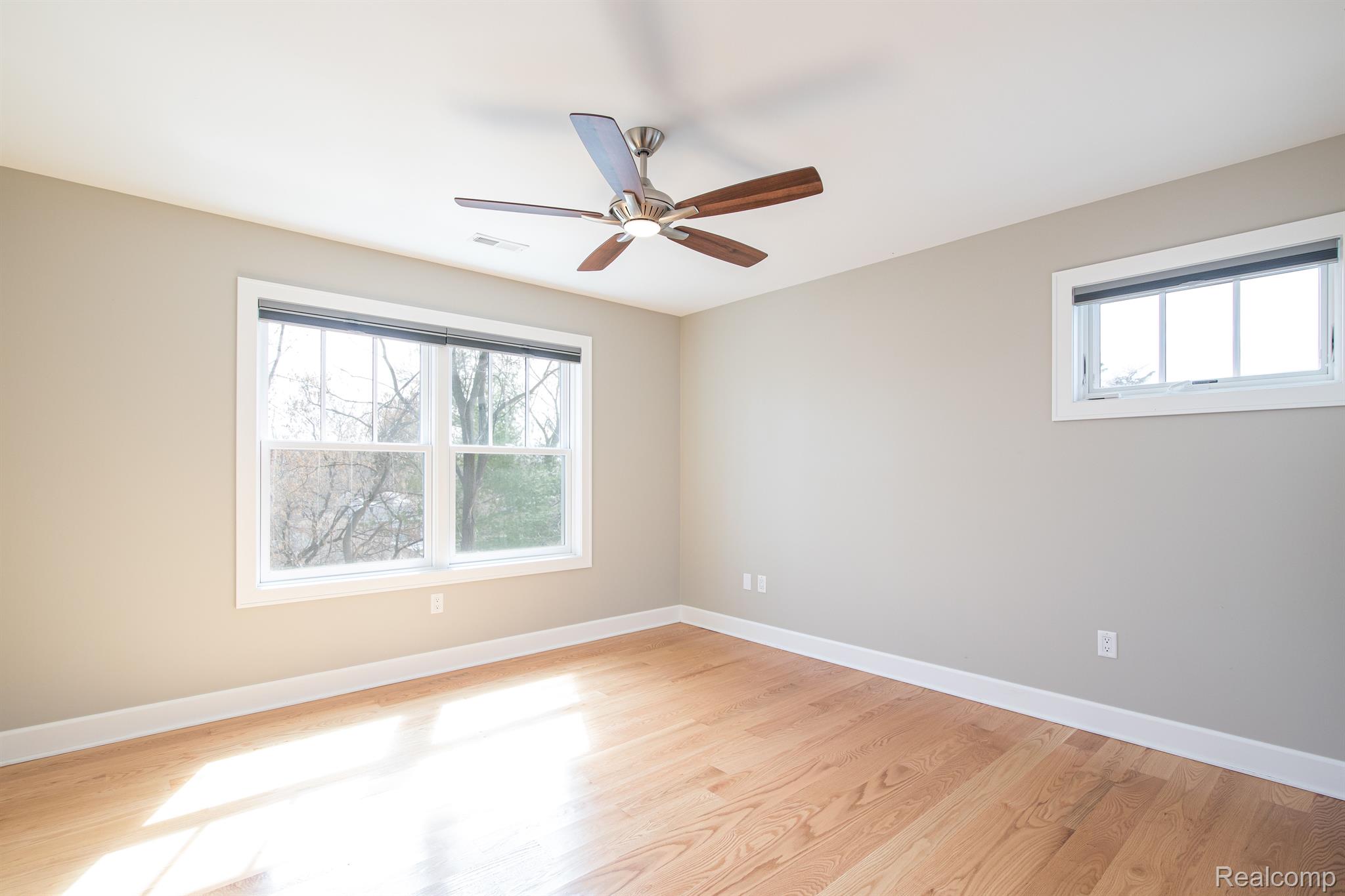 327 West 2nd Street Rochester, MI 48307 - Photo 34 of 65 Gallery Image 34
