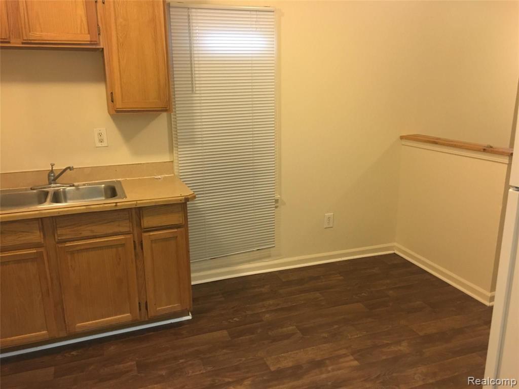 4129 Ash Street Inkster, MI 48141 - Photo 8 of 29