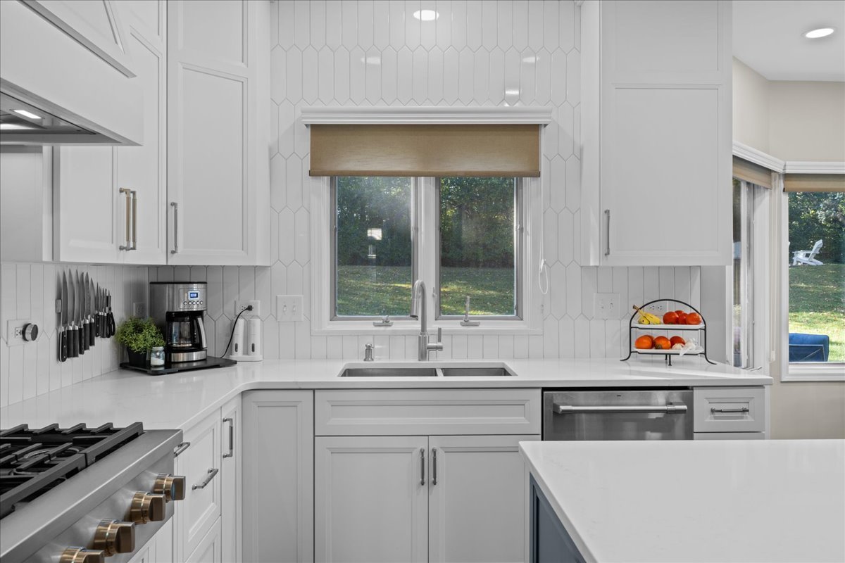 2542 Williams Road Batavia, IL 60510 - Photo 12 of 53 Gallery Image 12
