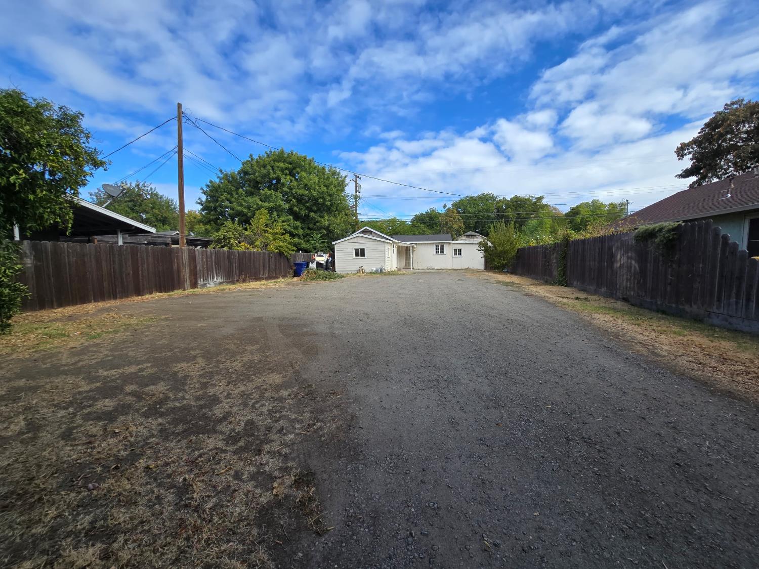 334 Semple Street Modesto, CA 95354 - Photo 5 of 28 a view of a back yard