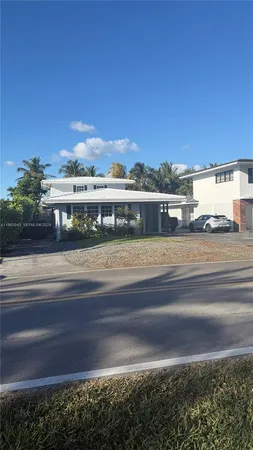 $4,400 | Country Club Section, Coral Gables, FL 33146