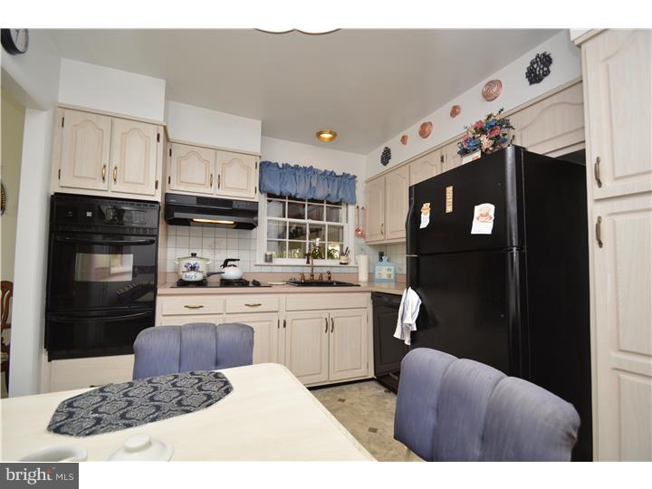 412 Beaver Road Southampton, PA 18966 - Photo 8 of 19 Gallery Image 8