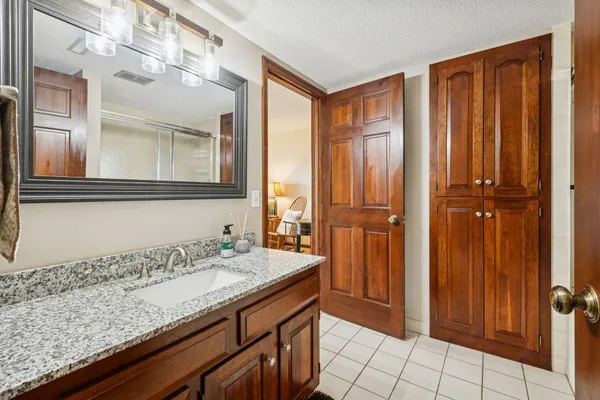 $564,900 | 15135 38th Avenue North, Plymouth, MN 55446