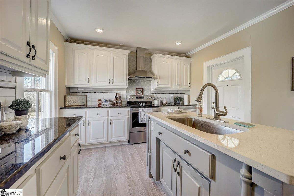 711 Staunton Bridge Road Greenville, SC 29611 - Photo 8 of 23 Gallery Image 8