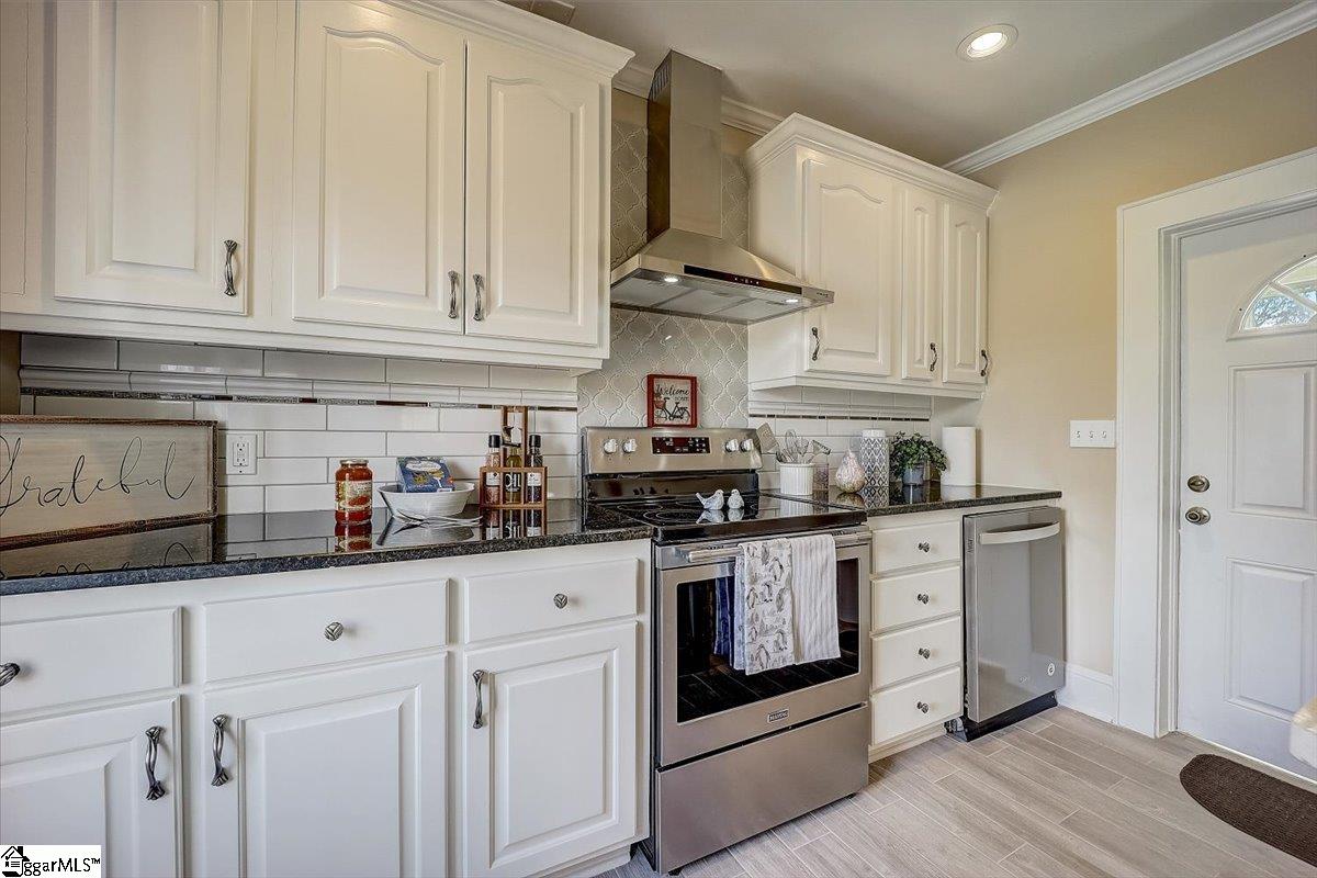 711 Staunton Bridge Road Greenville, SC 29611 - Photo 9 of 23 Gallery Image 9