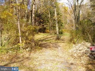 257 Laurel Road Boyertown, PA 19512 - Photo 1 of 3 Gallery Image 1