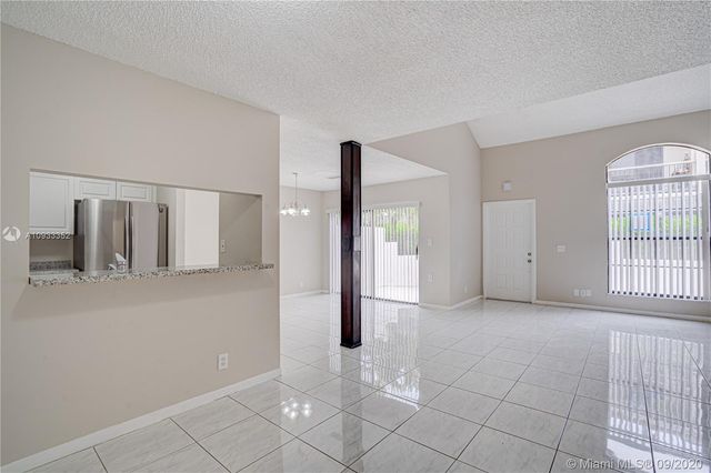 $325,000 | 21204 Harbor Way, Unit 12512, Aventura, FL 33180