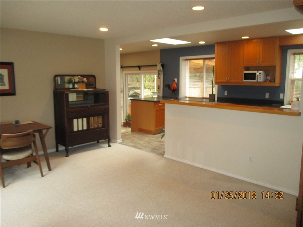 14211 147th Place Southeast Renton, WA 98059 - Photo 2 of 20