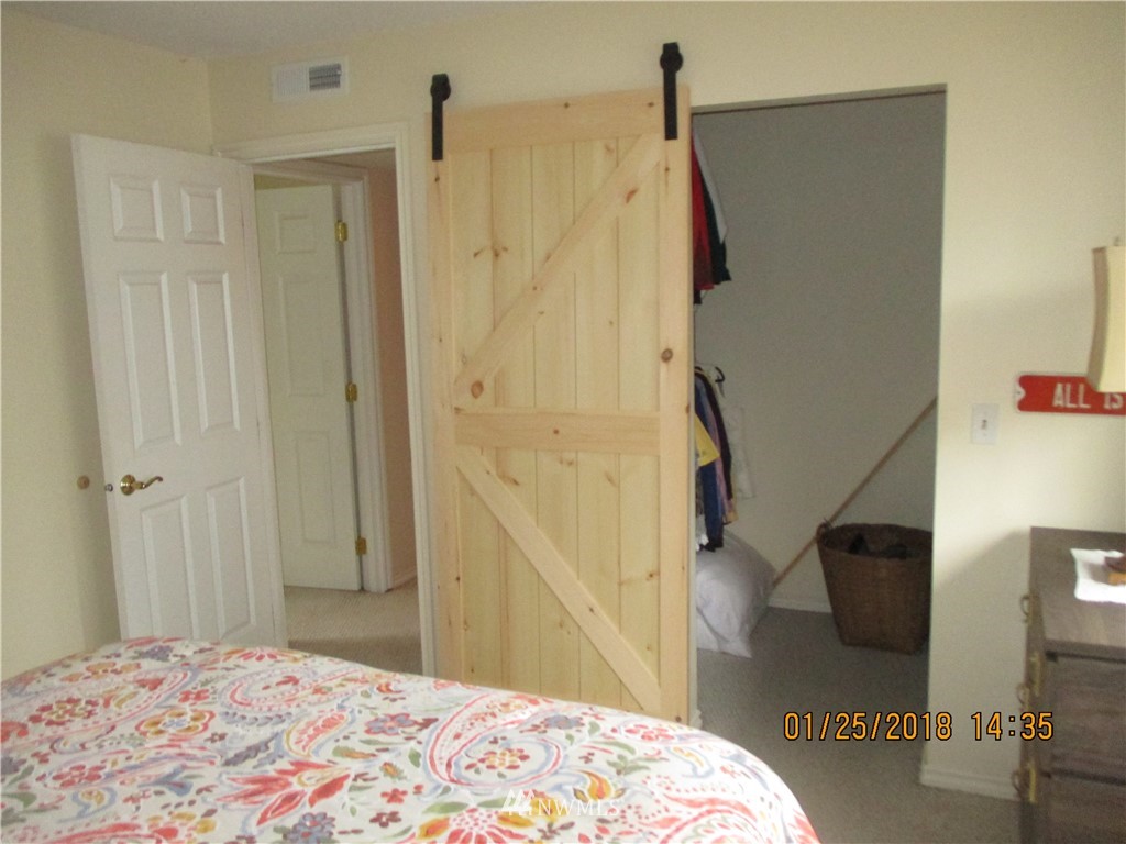 14211 147th Place Southeast Renton, WA 98059 - Photo 12 of 20