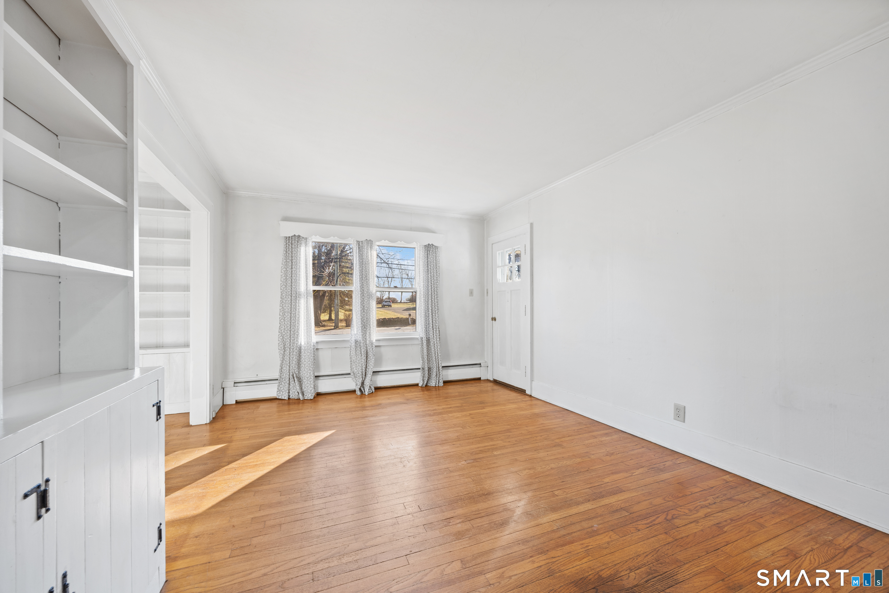 393 South Meriden Road Cheshire, CT 06410 - Photo 7 of 25