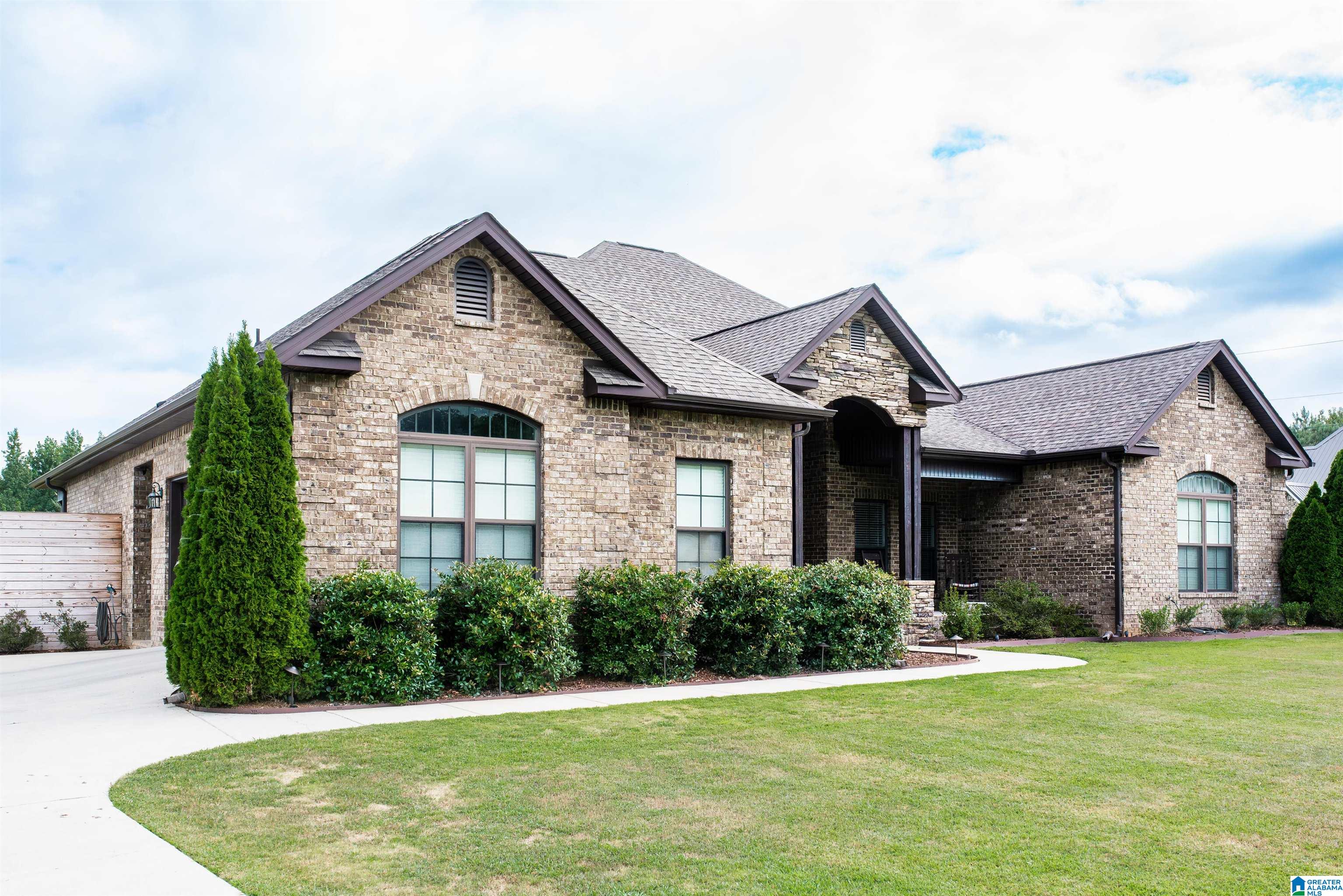 2742 Red Bank Road Southeast Decatur, AL 35603 - Photo 3 of 53