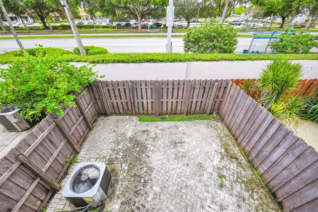 $459,000 | 10101 Southwest 154th Cir Court, Unit 10711, Miami, FL 33196
