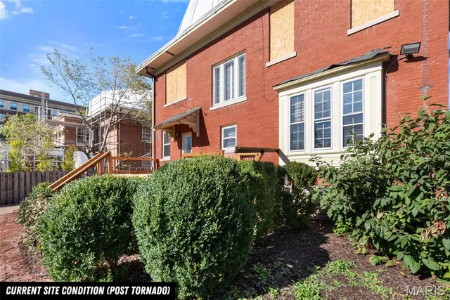 $699,900 | 88 Waterman Place, St. Louis, MO 63112