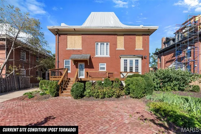 $699,900 | 88 Waterman Place, St. Louis, MO 63112