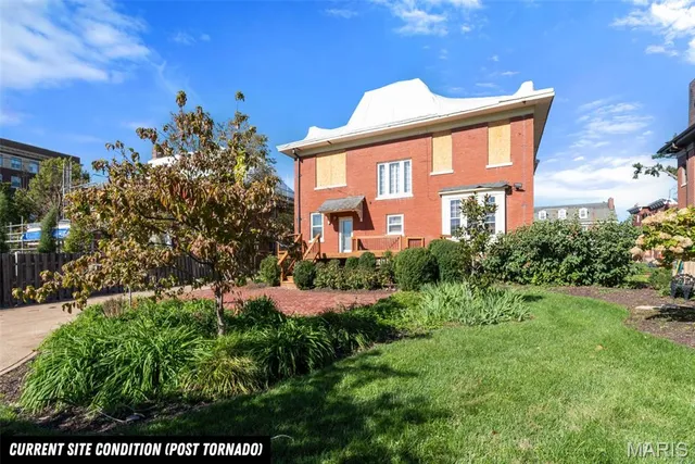 $699,900 | 88 Waterman Place, St. Louis, MO 63112