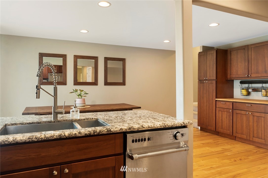 21125 4th Avenue West Bothell, WA 98021 - Photo 10 of 27