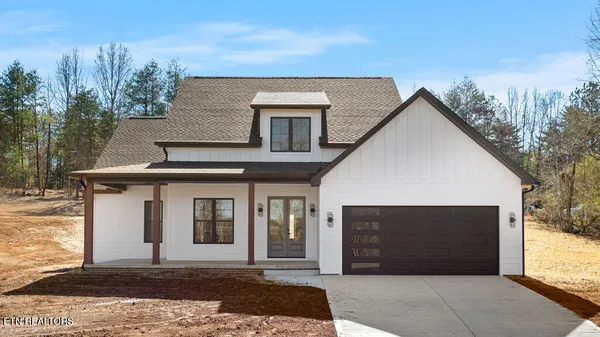 $616,000 | 330 Falcon Trail, Vonore, TN 37885