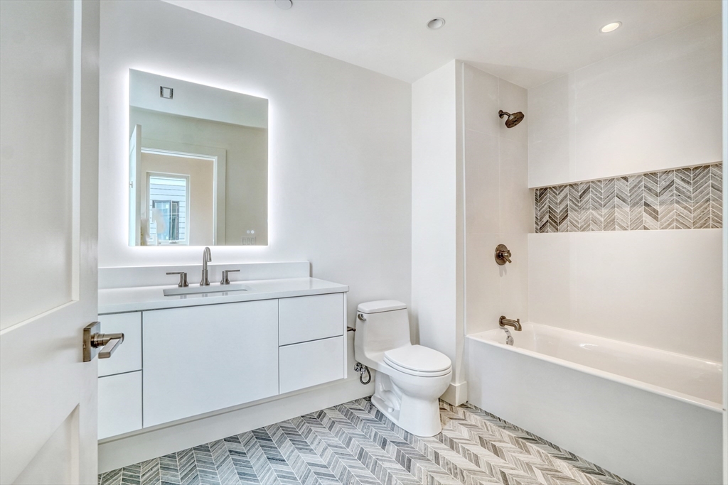 47 Bay State Road, Unit 2 Cambridge, MA 02138 - Photo 15 of 24 Gallery Image 15