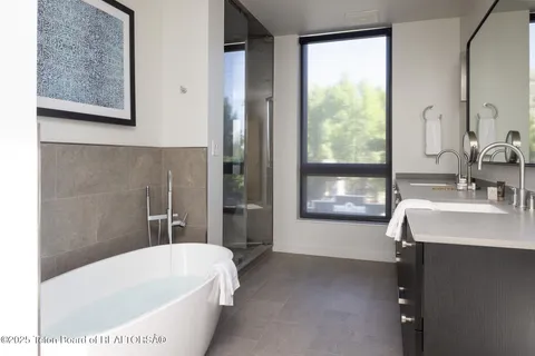 $5,950,000 | 185 Glenwood Street, Unit 9, Jackson, WY 83001