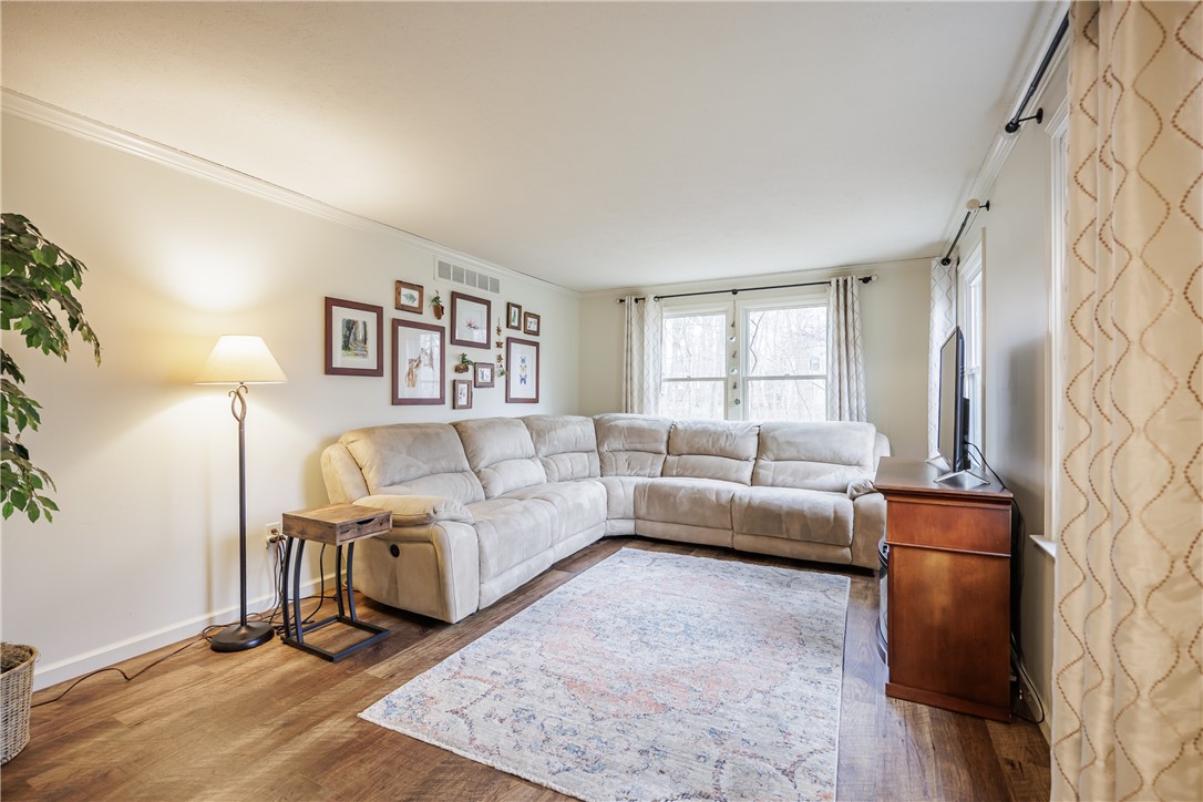 1082 Everwild View Webster, NY 14580 - Photo 29 of 48