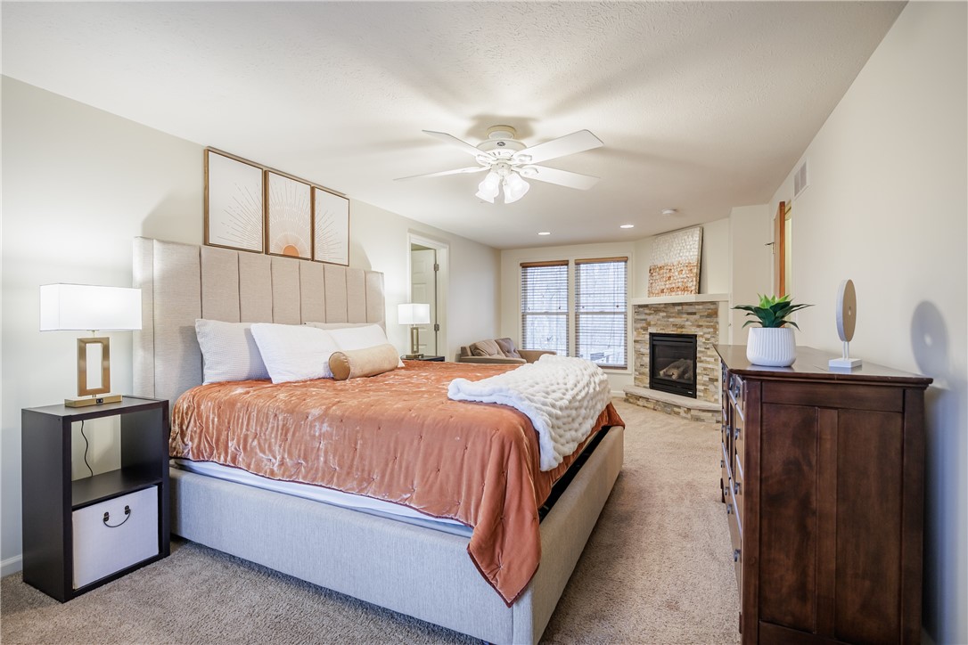 1082 Everwild View Webster, NY 14580 - Photo 33 of 48