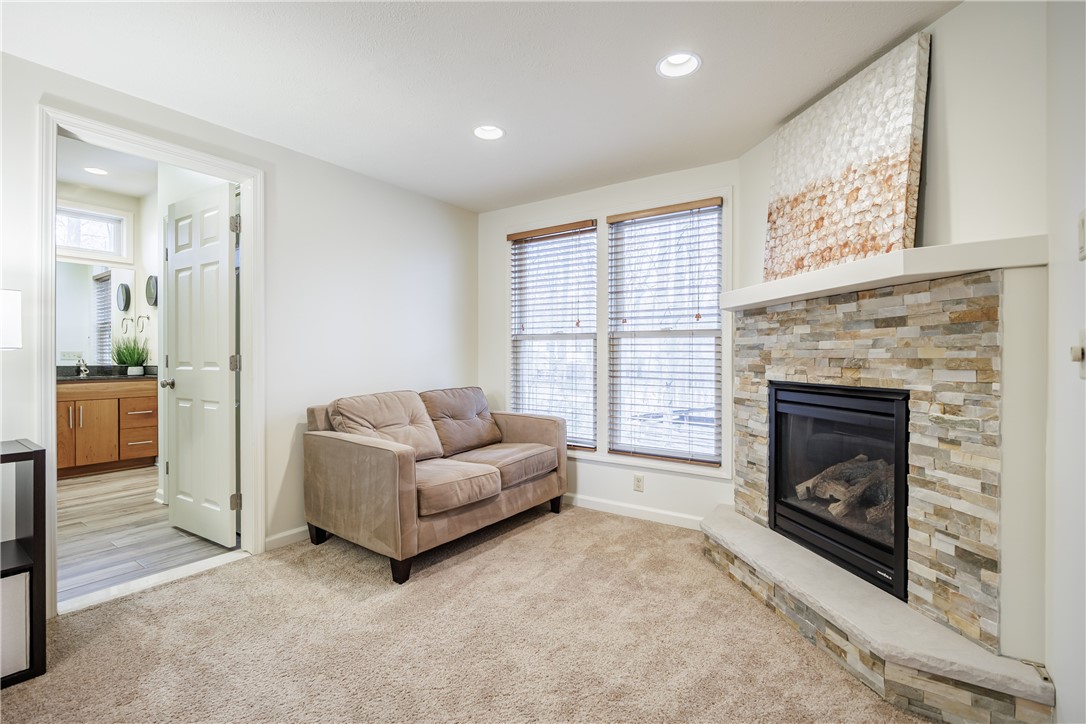 1082 Everwild View Webster, NY 14580 - Photo 35 of 48