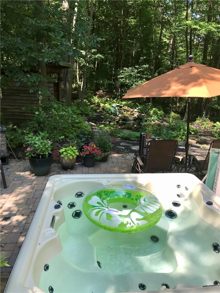 1082 Everwild View Webster, NY 14580 - Photo 9 of 48