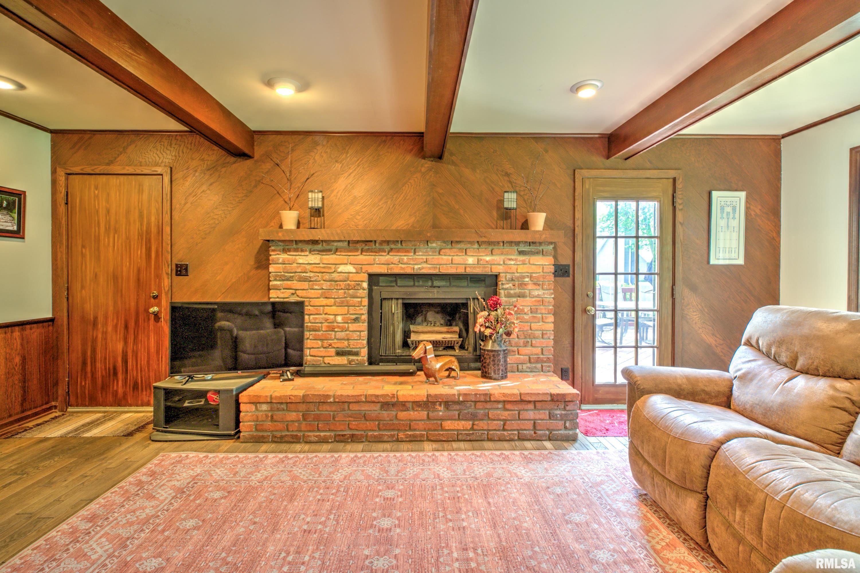 10611 North Sleepy Hollow Road Peoria, IL 61615 - Photo 12 of 63