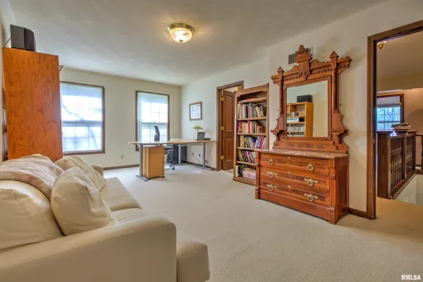 $339,000 | 10611 North Sleepy Hollow Road, Peoria, IL 61615