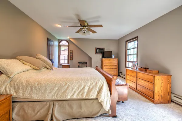 $339,000 | 10611 North Sleepy Hollow Road, Peoria, IL 61615