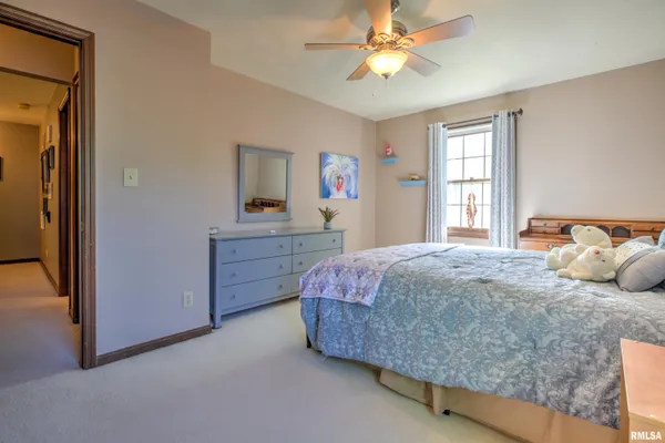$339,000 | 10611 North Sleepy Hollow Road, Peoria, IL 61615