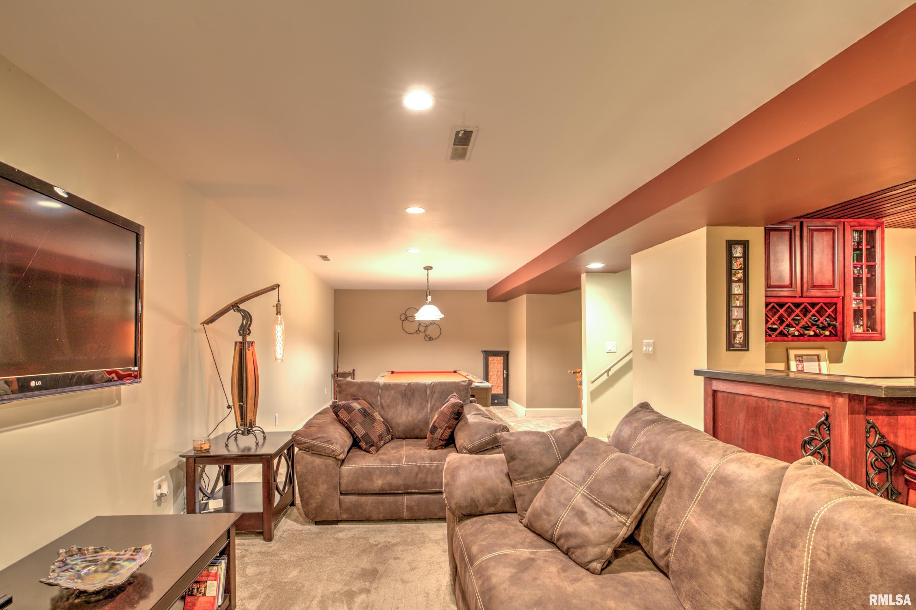 10611 North Sleepy Hollow Road Peoria, IL 61615 - Photo 42 of 63