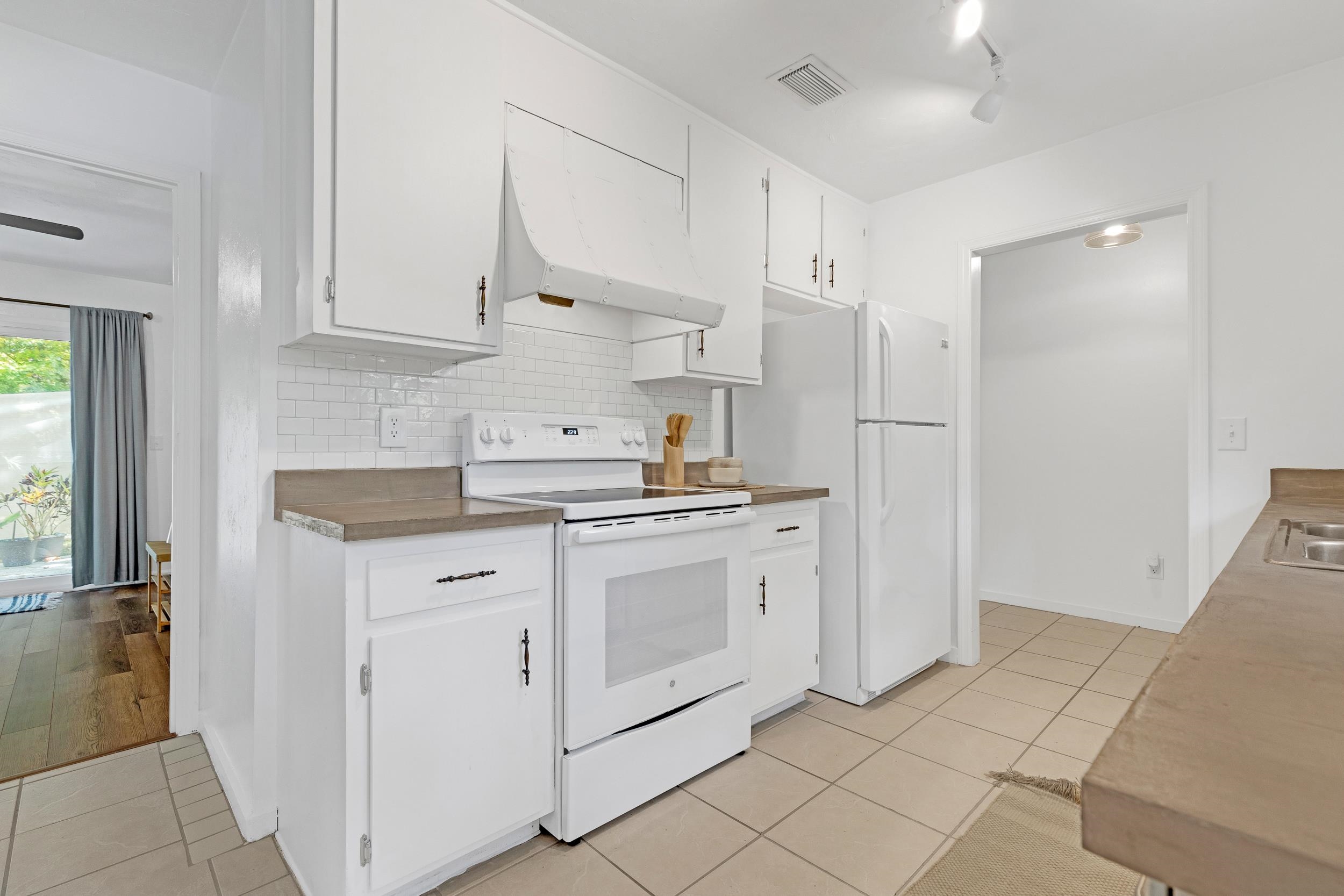 2072 Darnell Circle Tallahassee, FL 32303 - Photo 11 of 36