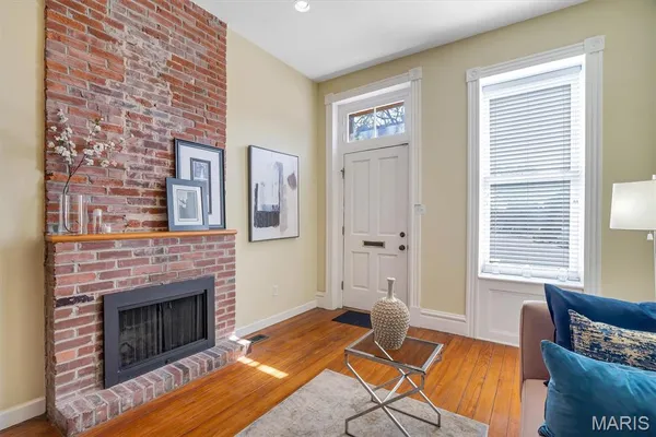 $299,900 | 1911 Lynch Street, St. Louis, MO 63118