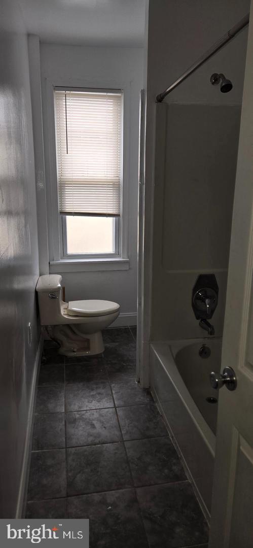 1601 South LeCount Street Philadelphia, PA 19145 - Photo 3 of 8