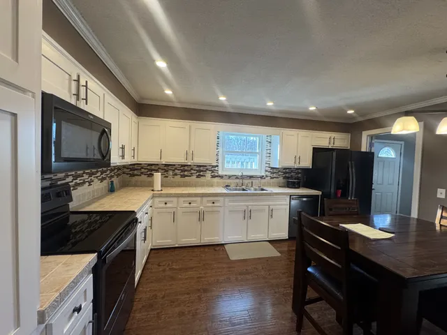 $299,900 | 101 Creek Drive, Monterey, TN 38574