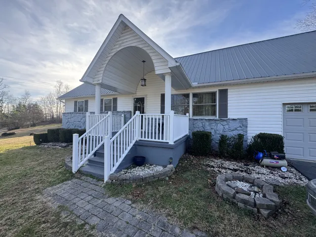 $299,900 | 101 Creek Drive, Monterey, TN 38574