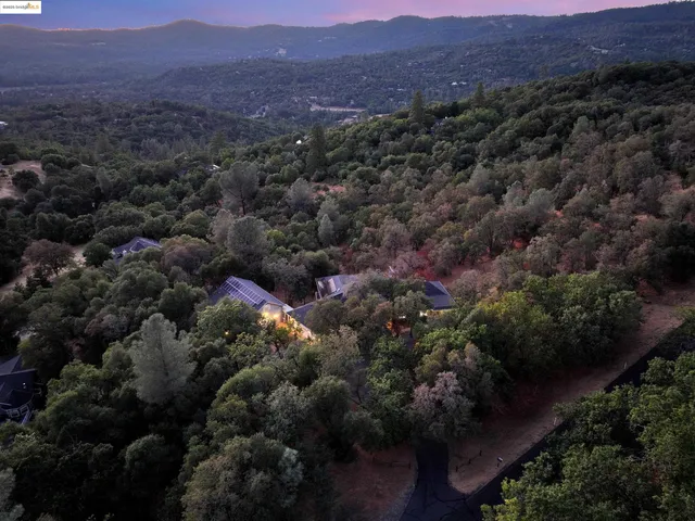 $1,300,000 | 16096 Parkridge Avenue, Sonora, CA 95370