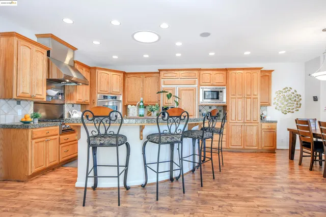 $1,300,000 | 16096 Parkridge Avenue, Sonora, CA 95370