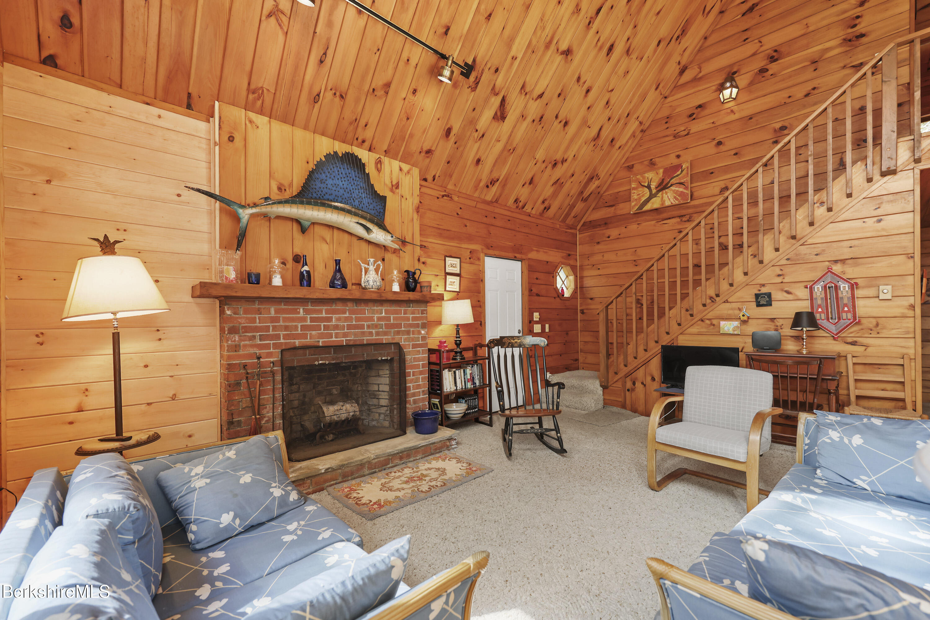 98 Loop Drive Otis, MA 01029 - Photo 7 of 35 Living Area