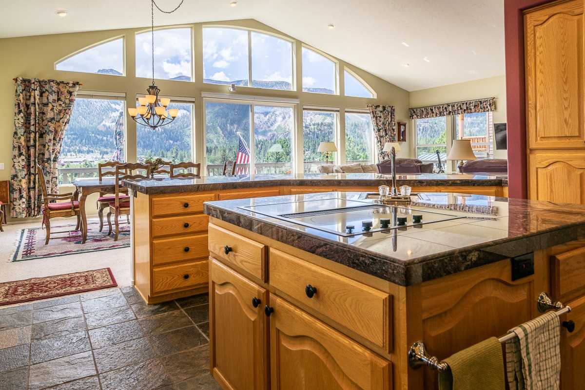 77 Ridge Way Mammoth Lakes, CA 93546 - Photo 11 of 32 Gallery Image 11