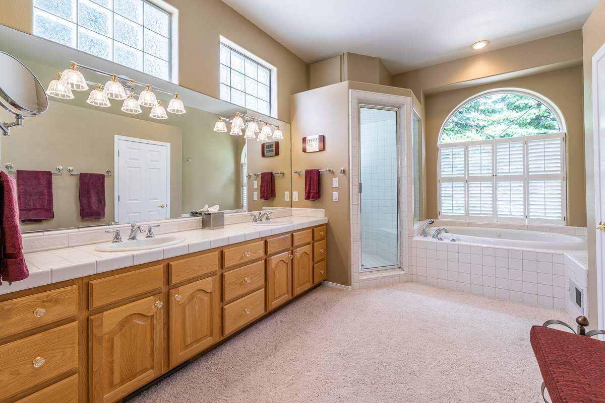 77 Ridge Way Mammoth Lakes, CA 93546 - Photo 19 of 32 Gallery Image 19