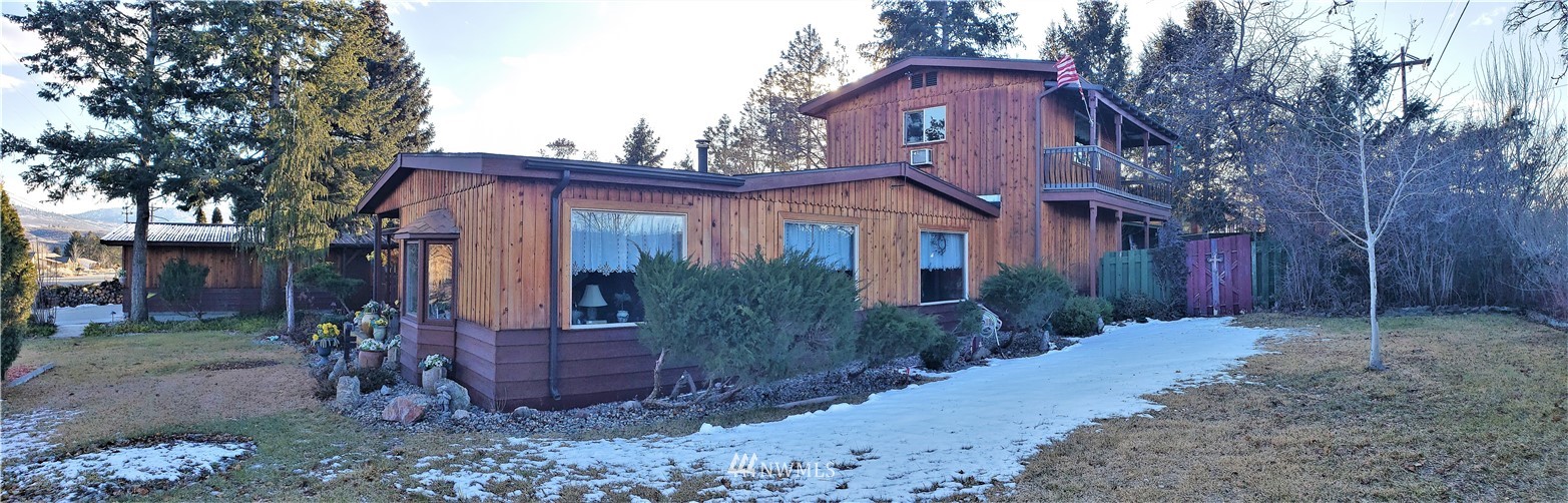 49 Sand Flat Road Omak, WA 98841 - Photo 2 of 40 a view of a house with a yard