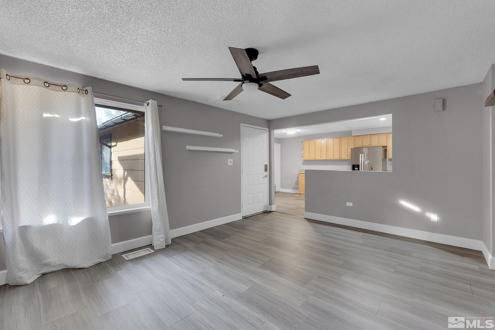 6645 Lotus Street Reno, NV 89506 - Photo 3 of 17 Photo 3