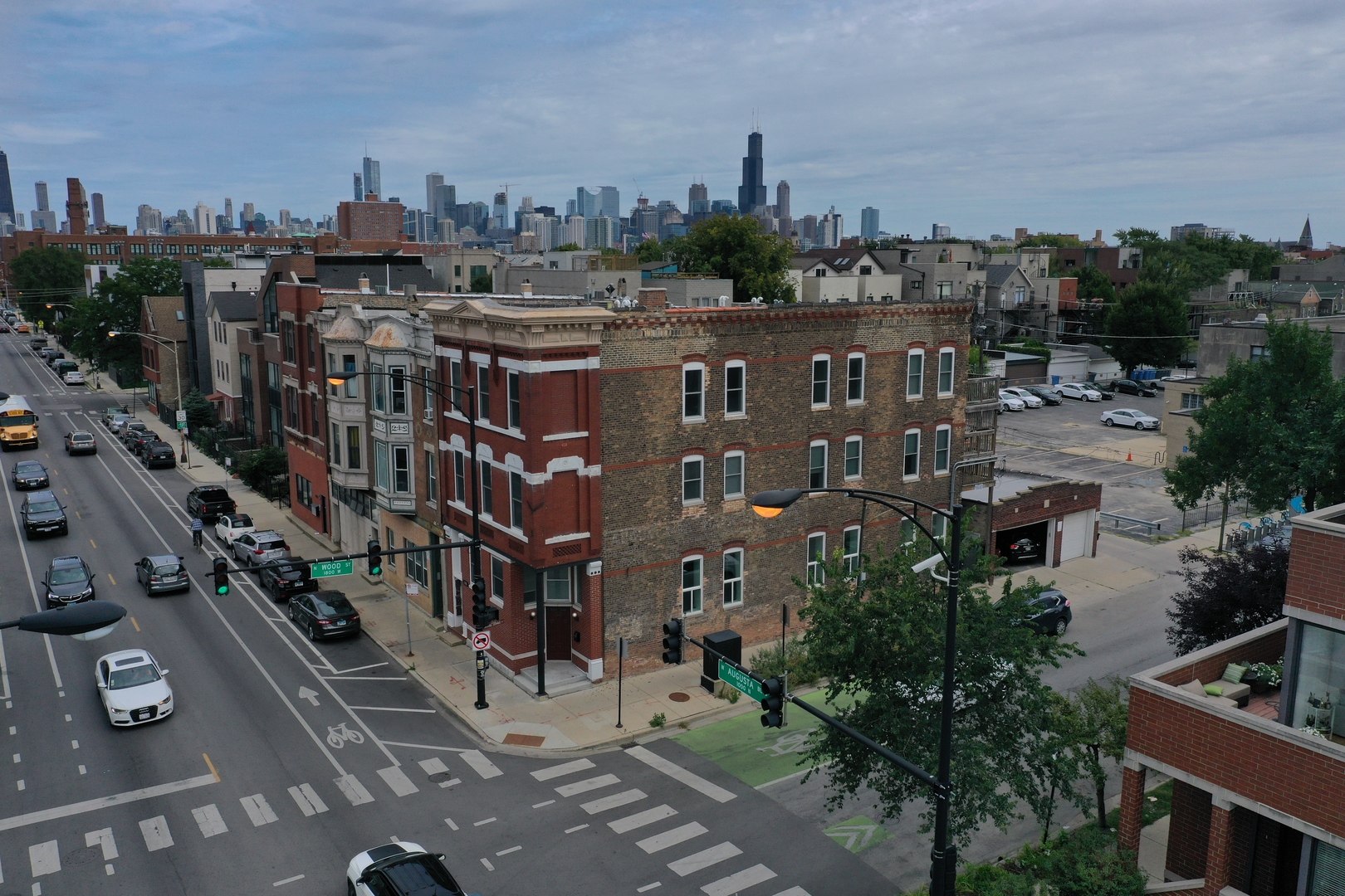 1761 West Augusta Boulevard, Unit 2F Chicago, IL 60622 - Photo 1 of 5 a view of a city