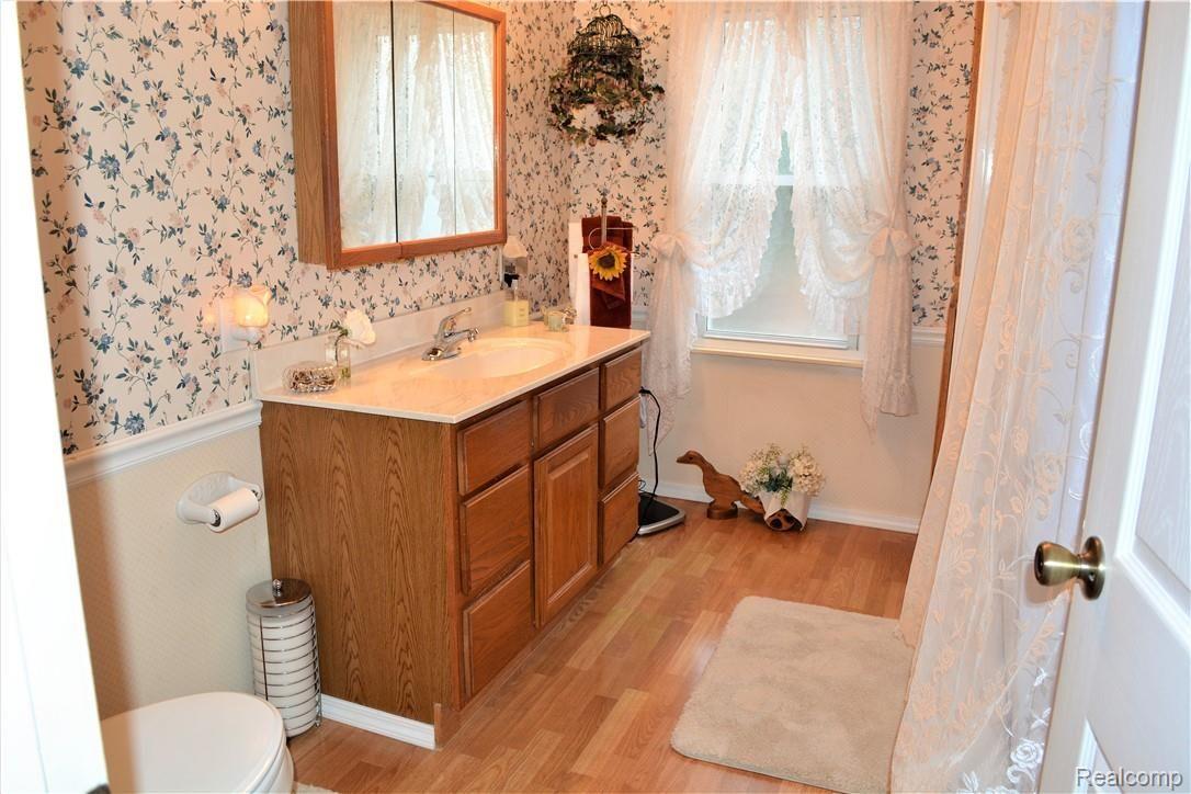 27783 Cherry Hill Road Inkster, MI 48141 - Photo 33 of 42 Bath View 2.jpg