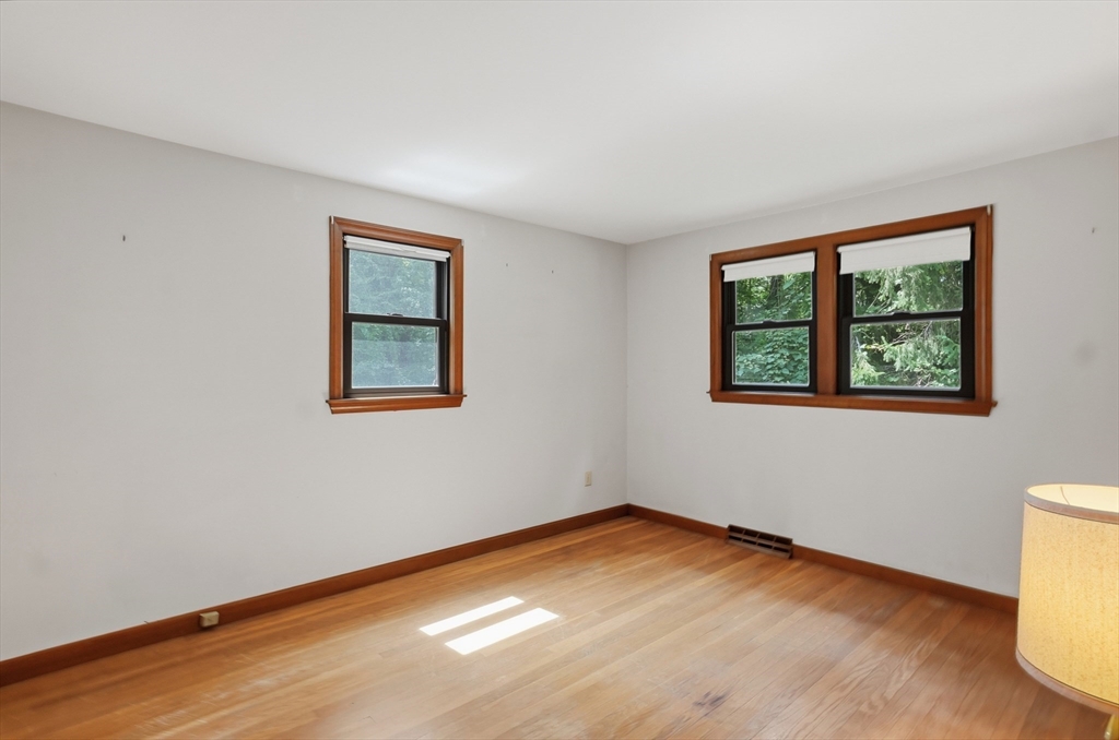 9 Conestoga Road Chelmsford, MA 01824 - Photo 17 of 26 Gallery Image 17