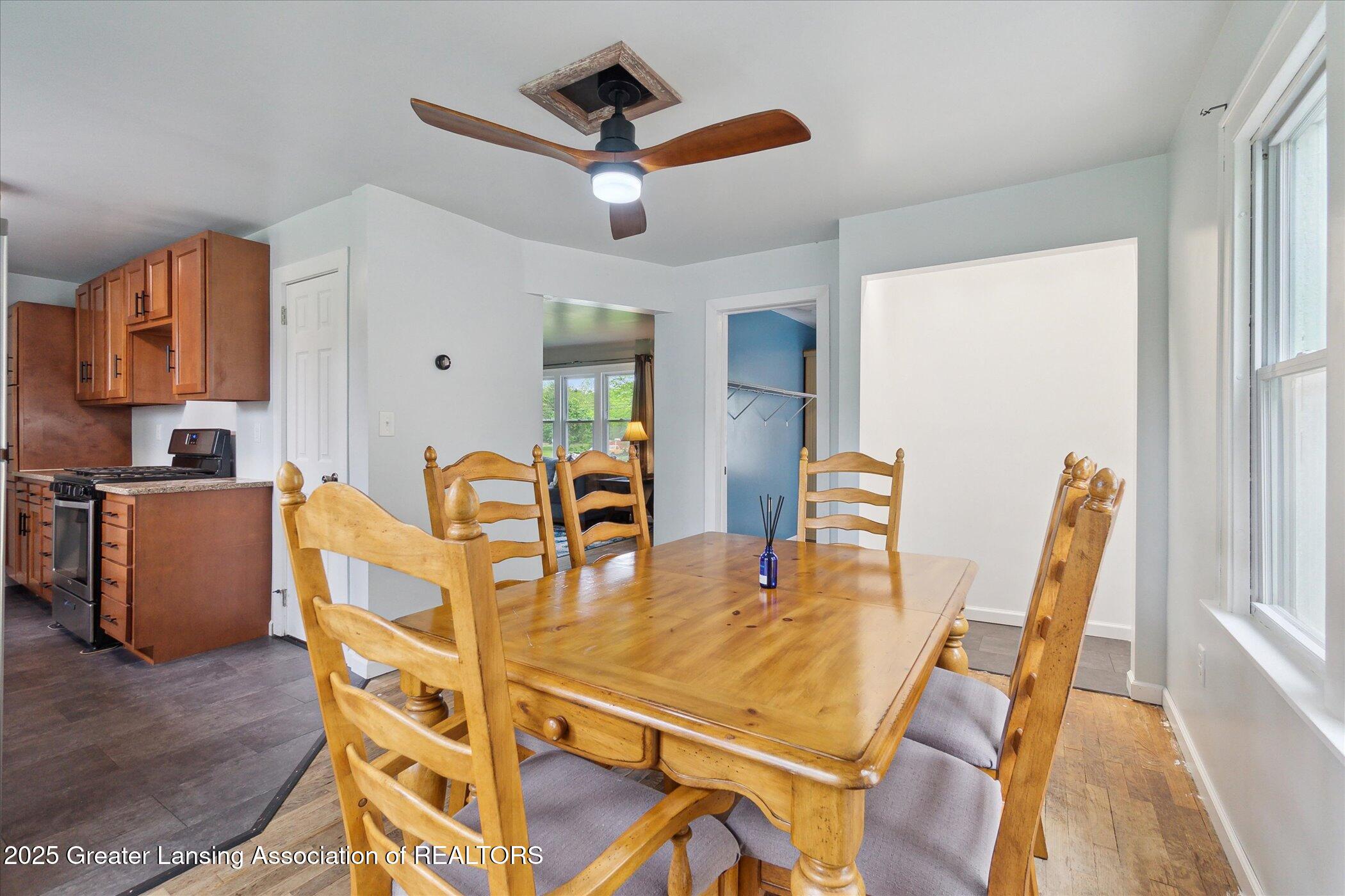 5104 Old Lansing Road Lansing, MI 48917 - Photo 11 of 31 11-5104-Old-Lansing-Rd-Lansing-MI-48917-