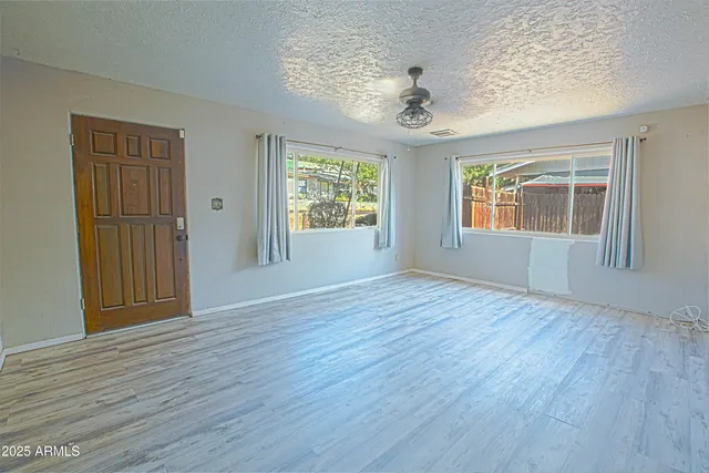 $180,000 | 372 North 5th Street, Globe, AZ 85501